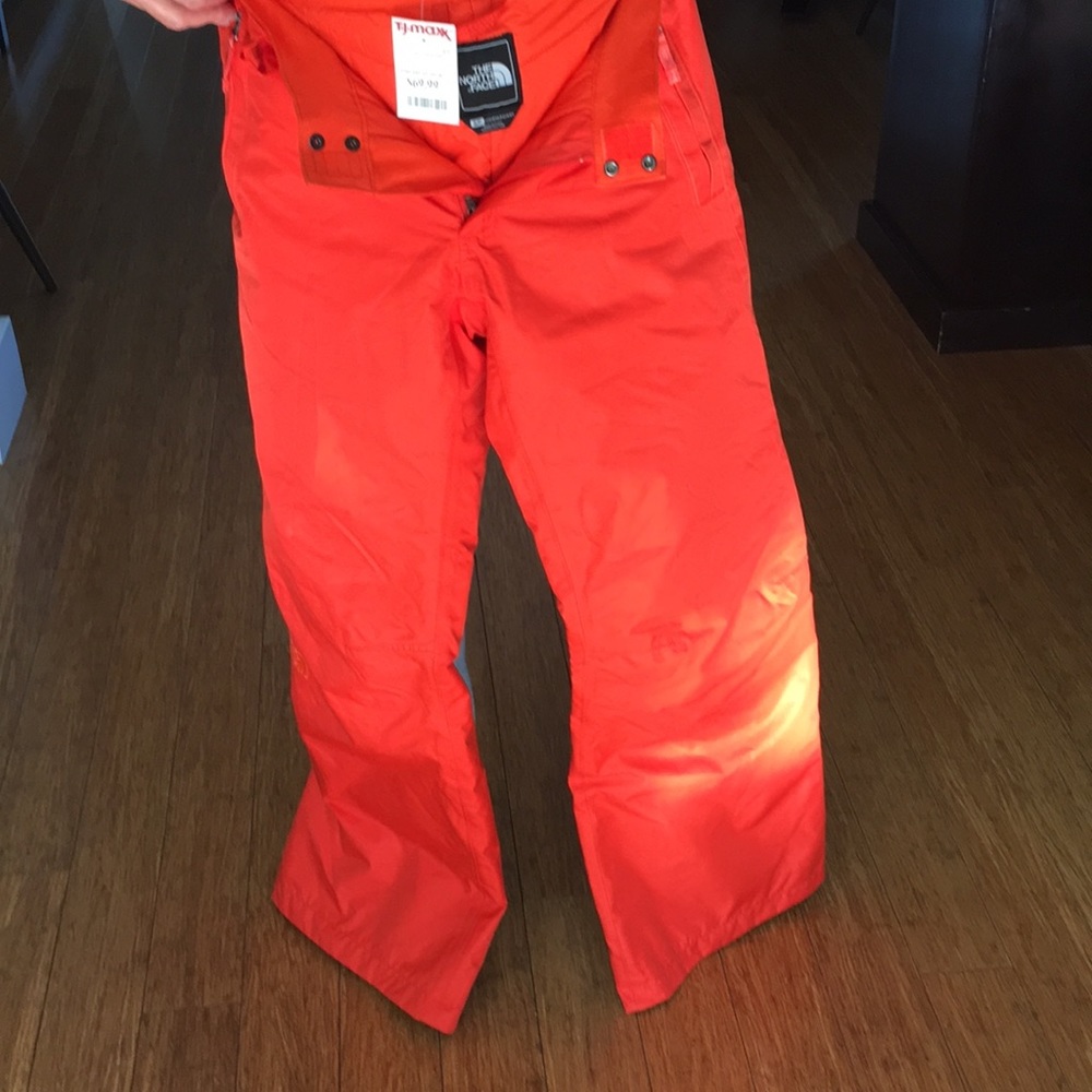 The North Face Hyvent Sally Ski Pants in Orange *